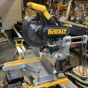 Stihl 12-inch saw blade and bench - Image 6