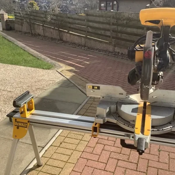 Stihl 12-inch saw blade and bench