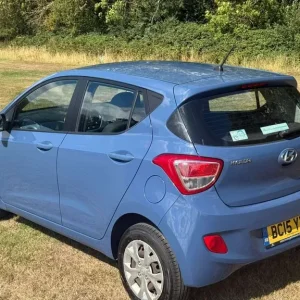 2015 Hyundai i10 1.0 i10 SE 5-door hatchback petrol manual - Image 8