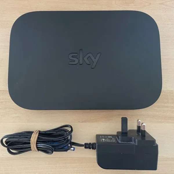 Sky Q Hub Wireless Router ER115UK Dual Band with Power Cable