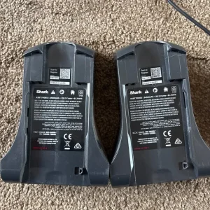 Shark vacuum hoover battery’s and charger - Image 4