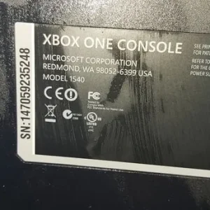 Xbox 360 and Xbox One with 3 controllers - Image 2