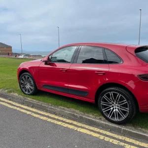 Porsche Macan Estate 2017, 3.0L Diesel, Carmine Red, 37k miles, Panoramic Roof - Image 3