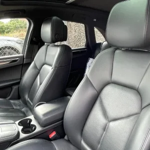 Porsche Macan Estate 2017, 3.0L Diesel, Carmine Red, 37k miles, Panoramic Roof - Image 5