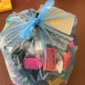 Used Lego bricks 500gr bags 11 bags available - Image 2