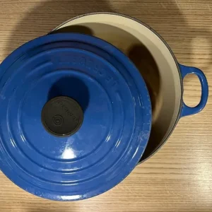 Le Creuset 20cm cast iron casserole, blue