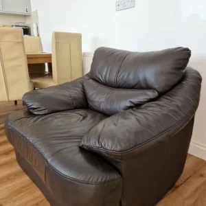 Beautiful real leather sofa one person chair - Image 3