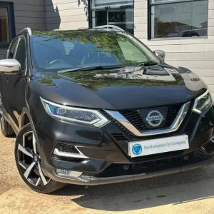 2017 Nissan Qashqai 1.5 dCi Tekna+ Euro 6 5-door hatchback diesel manual - Image 5