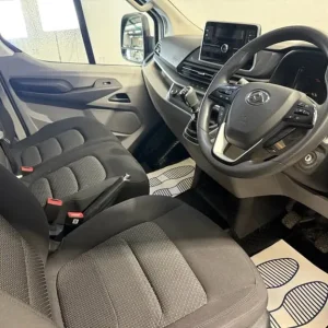 2023 Maxus Deliver 9 2.0 D20 Panel Van 5DR Diesel Manual FWD - Image 3