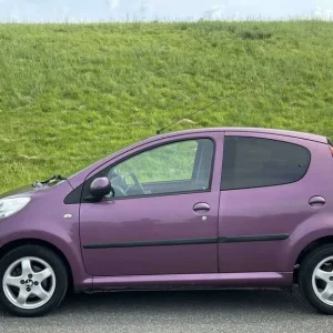 2013 Peugeot 107 1.0 Allure 5-door Hatchback Petrol Manual - Image 4
