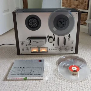 AKAI GX-4000DB Reel to Reel Tape Recorder with 14 tapes and 3 take up reels - Image 4