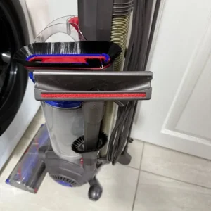 Dyson Small Ball Allergy vacuum cleaner - Image 2