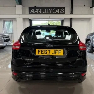 2017 Ford Focus 1.5 TDCI ST-Line Hatchback - Image 4