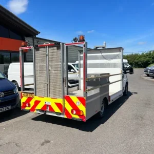 2018 Peugeot Boxer Blue HDI S/S 335L3H2 Flatbed Van - Image 3