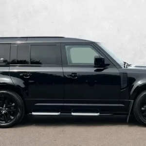 2021 Land Rover Defender 2.0 P400e X-Dynamic HSE 110 5dr Auto With Heated Seats - Image 5