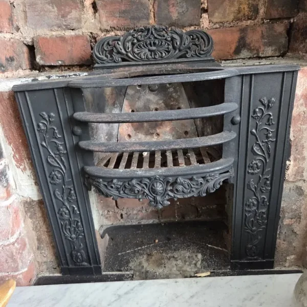 Cast iron hob grate