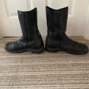 Ladies Oxtar motorcycle boots size Eu 40 - Image 3