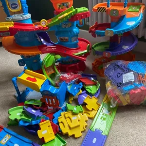 VTech Toot Toot Bundle – Police Patrol Tower, Spiral Tower, Track - Image 2