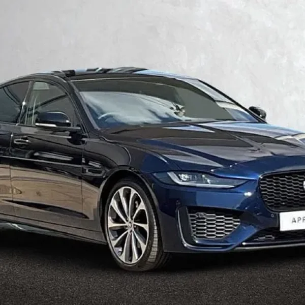 2023 Jaguar XE 2.0 D200 R-Dynamic SE Black 4dr Auto Saloon Diesel Automatic