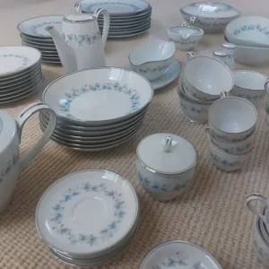 Noritake Concord dinner service - Image 2