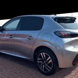 2023 Peugeot 208 1.2 PureTech 100 Allure Premium 5-door hatchback - Image 2