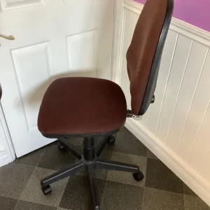 Brown Desk/Computer Chair - Image 2