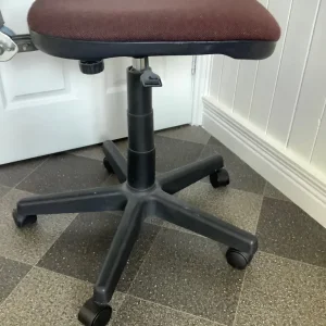 Brown Desk/Computer Chair - Image 5