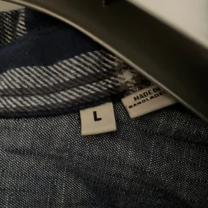 Checked shirt size L brand new - Image 4