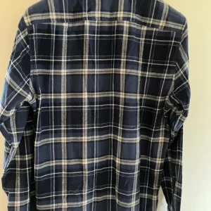Checked shirt size L brand new - Image 6