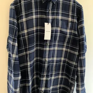 Checked shirt size L brand new