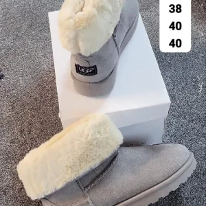 Kids' shoes - Image 2