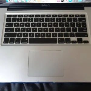 Apple MacBook Pro A1286 15.4 inch with charger and 128GB SSD - Image 2