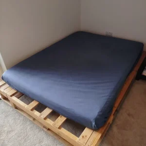 Wood pallet bed frame (double) - Image 2