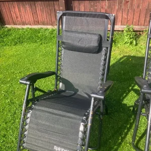 4 Relaxer Chairs