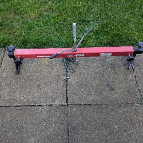Engine support beam