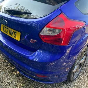 2013 Ford Focus 2.0T EcoBoost ST-2 Euro 5 5-door hatchback manual - Image 2