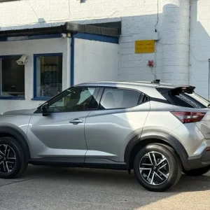 2025 Nissan Juke 1.0 DiG-T N-Connecta 5-door hatchback - Image 3