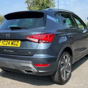 2024 SEAT Arona 1.0 TSI 110 FR Sport 5-door Hatchback - Image 2