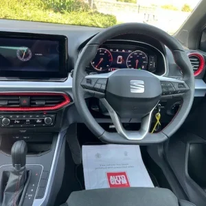 2024 SEAT Arona 1.0 TSI 110 FR Sport 5-door Hatchback - Image 8