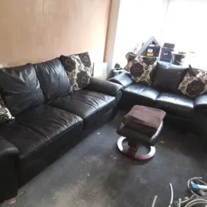 Black Leather 2 Piece Suite