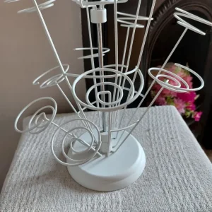 Cream Metal Spiral Tree Cupcake Holder - Image 5