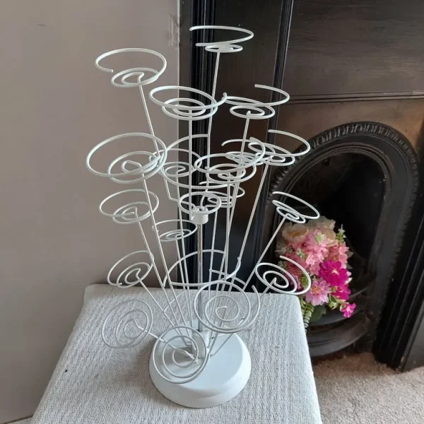 Cream Metal Spiral Tree Cupcake Holder