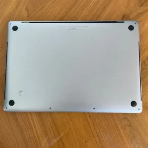 MacBook Pro 16 inch 2019 32gb - Image 4
