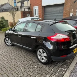 Renault Megane Hatchback 2010 Manual 1.5 dci - Image 4