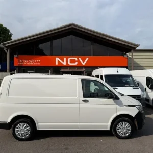 2022 Volkswagen Transporter T28 TDI T6.1 Startline SWB Panel Van - Image 2