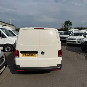 2022 Volkswagen Transporter T28 TDI T6.1 Startline SWB Panel Van - Image 5