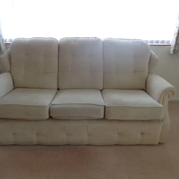 3-seater settee and chair