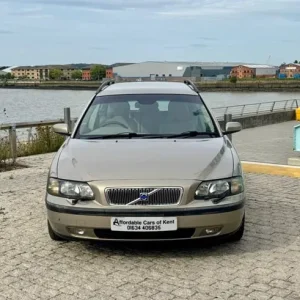 2004 Volvo V70 2.4 SE 5-door Automatic Estate - Image 3