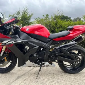 2003 Yamaha R1 Red – 13k Miles, New MOT, HPI Clear - Image 4