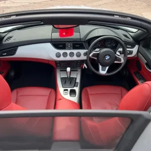 2010 BMW Z4 23i sDrive 2dr Auto Convertible - Image 2